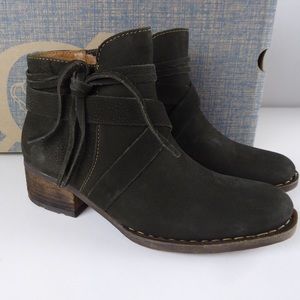 Born Montilla Suede Leather Side Zip Wraparound Strap Ankle Bootie Boot NIB